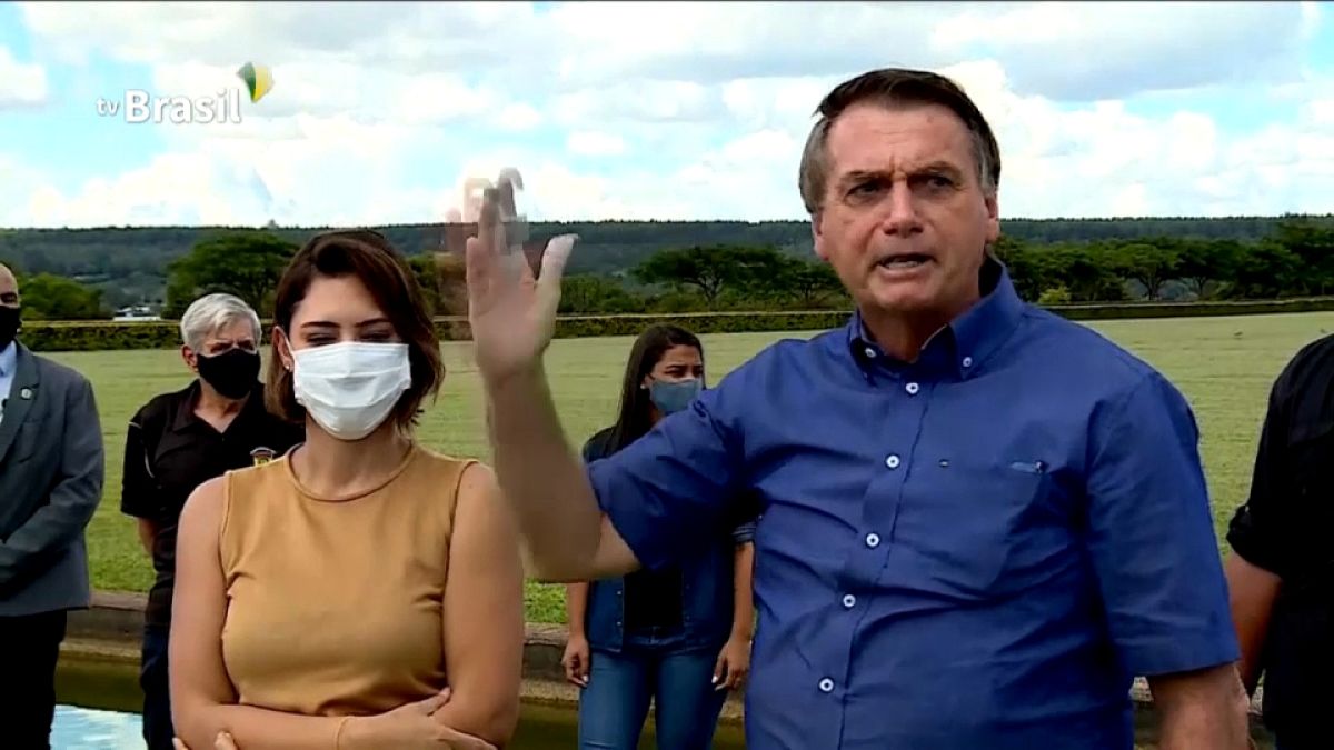 Bolsonaro a vírusnak „dolgozik”