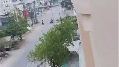 الشرطة تطلق النار على دراج - ميانمار