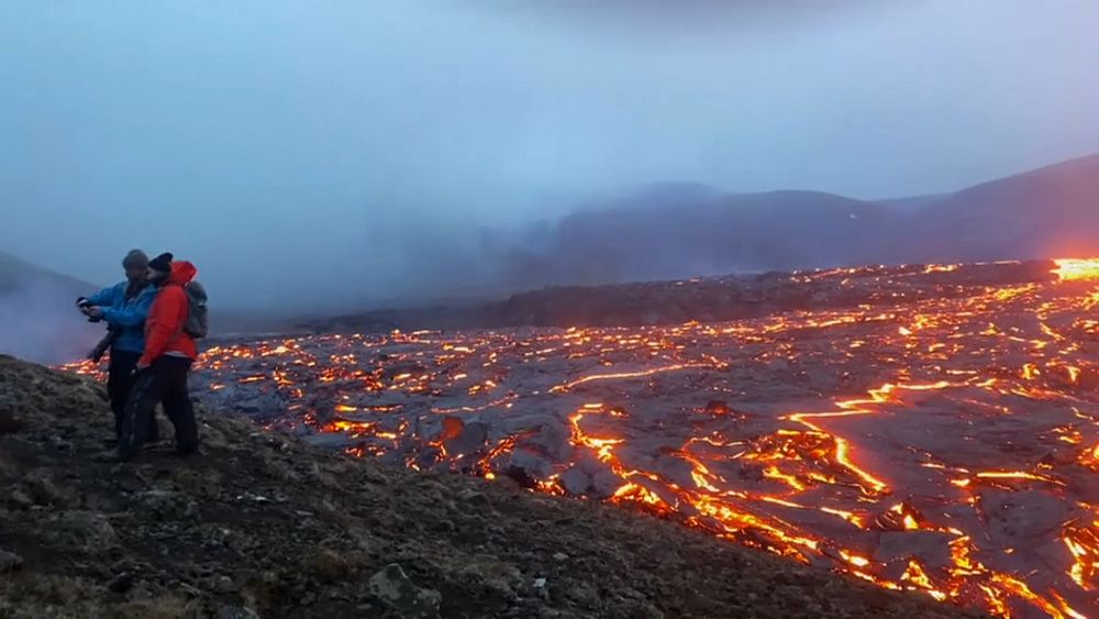 Lost volcano spotters: Authorities send human guides