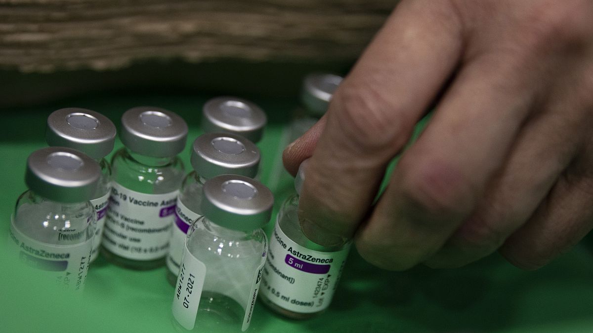 الاتحاد الأوروبي يجدّد انتقاده لشركة أسترازينيكا على خلفية "التأخير في تسليم اللقاح"
