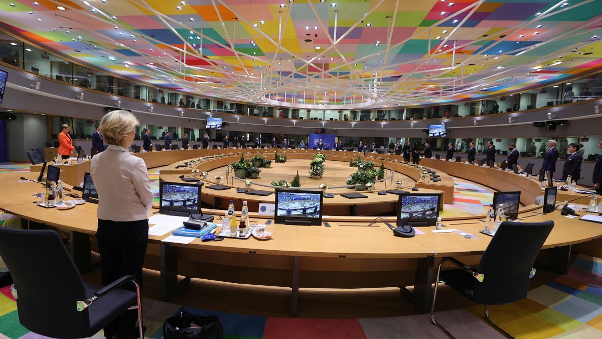 Brüksel'de Avrupa Konseyi binasında yapılan AB Zirvesi'nden