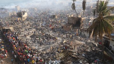Un bidonville de Freetown détruit par les flammes