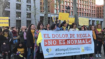 Protesta en Madrid de mujeres con endometriosis.