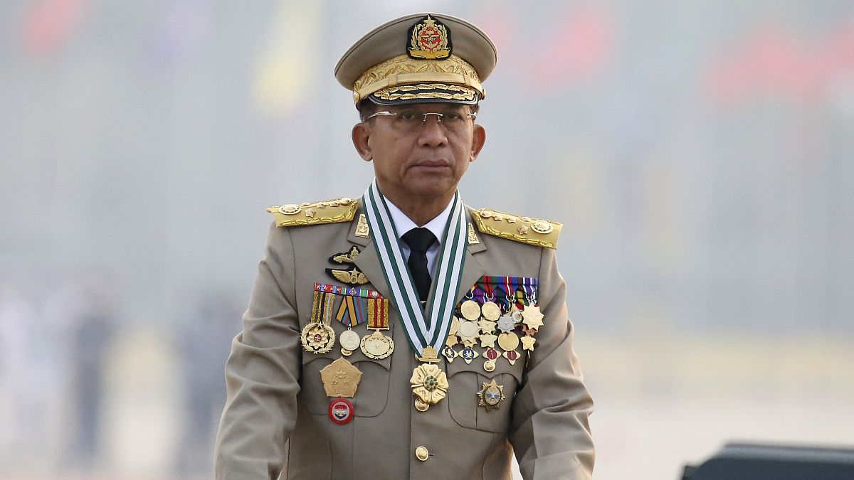 ژنرال مین آنگ هلاینگ، فرمانده حکومت نظامی میانمار