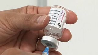 La variante británica del coronavirus obliga a endurecer las restricciones en varios países europeos