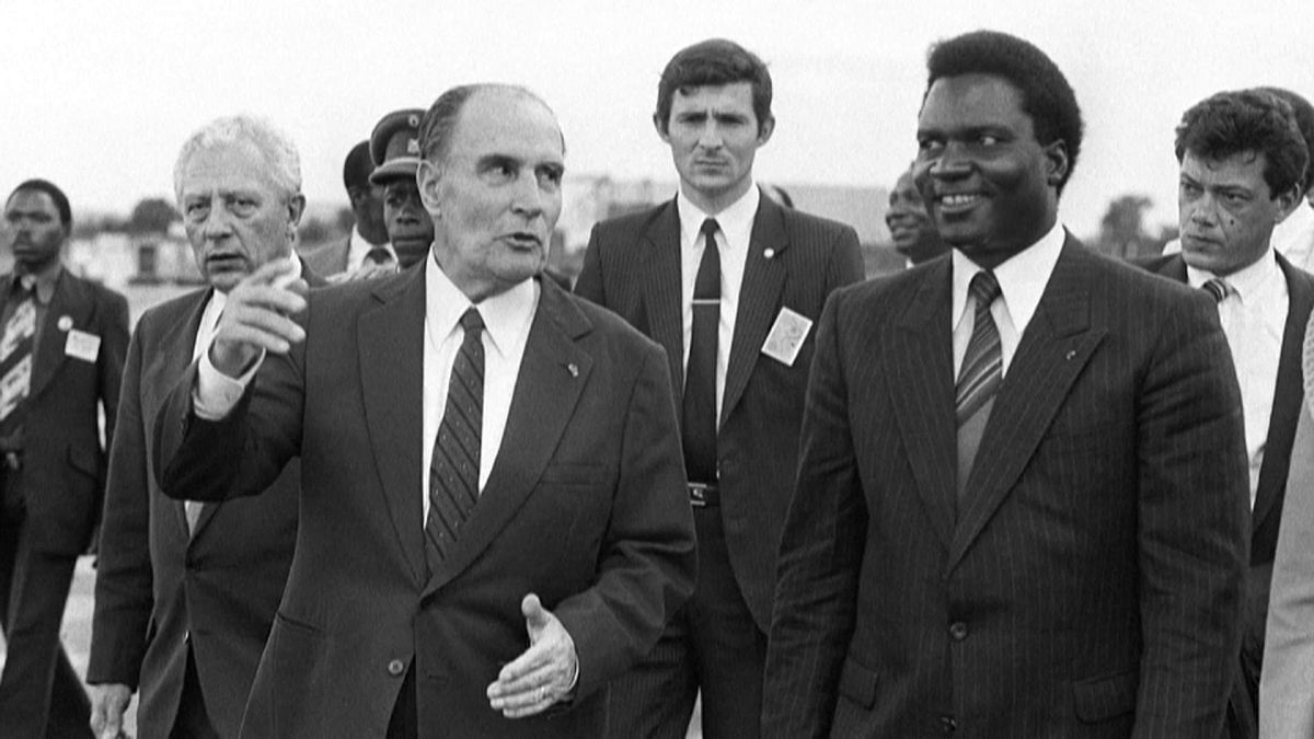 François Mitterrand et Juvenal Habyarimana à Kigali au Rwanda le 10 décembre 1984.