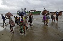 Жителя Мозамбика эвакуируются из затопленных районов, 2019 год