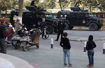 Doğu Türkistan'ın Kaşgar kentinde devriye gezen Çin güvenlik güçleri (arşiv) 