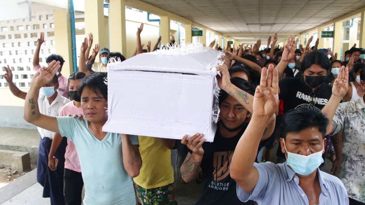 Myanmar: Darbe karşıtı gösterilerde ölenlerin sayısı 500'ü geçti
