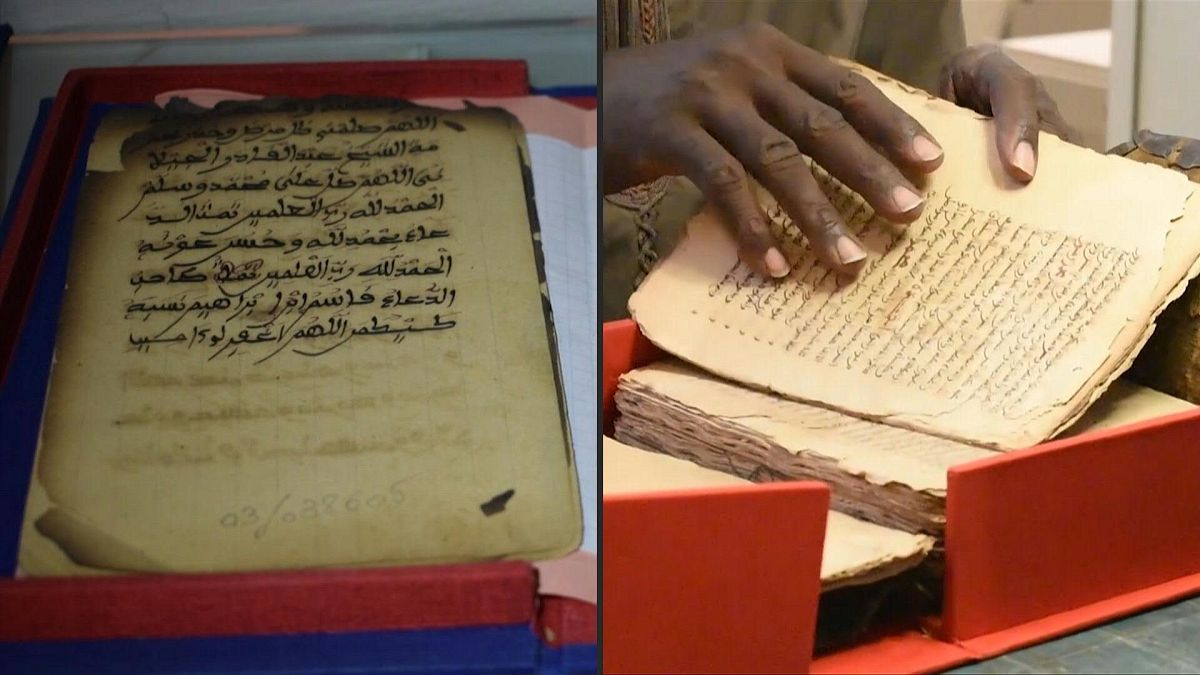 مخطوطات عربية قديمة في مكتبة تمبوكتو في مالي