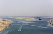 Se buscan respuestas a las múltiples implicaciones legales del bloqueo del canal de Suez