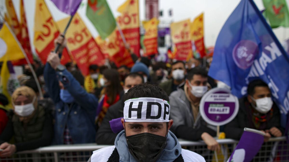 HDP: Το Συνταγματικό Δικαστήριο αναμένεται να αρχίσει να εξετάζει το αίτημα να τεθεί εκτός νόμου