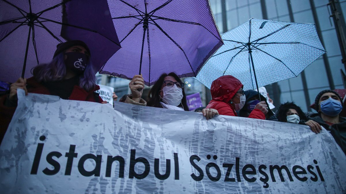 Türkiye'nin İstanbul Sözleşmesi'nden çekilmesine karşı eylem