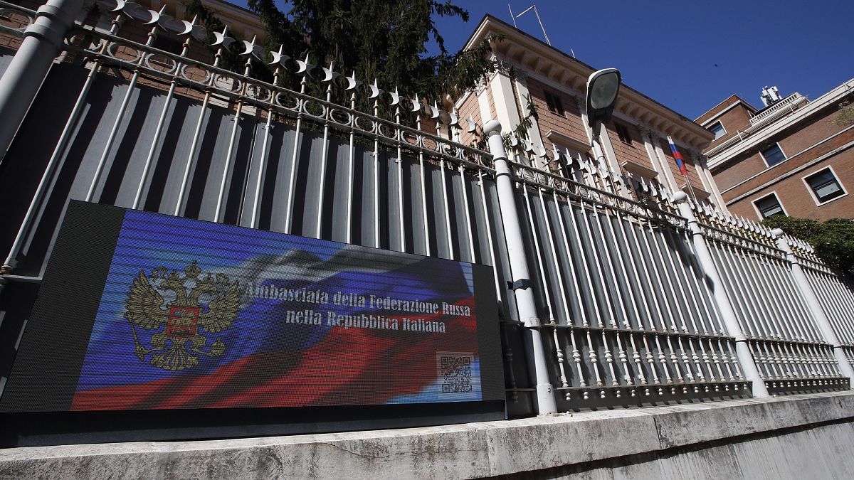 La sede all'ambasciata russa a Roma