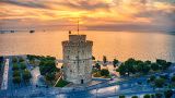 Φωτογραφίες από drone από την δύση του ηλίου, με υπέροχα χρώματα να κατακλύζουν τον Λευκό Πύργο και την παραλία της Θεσσαλονίκης