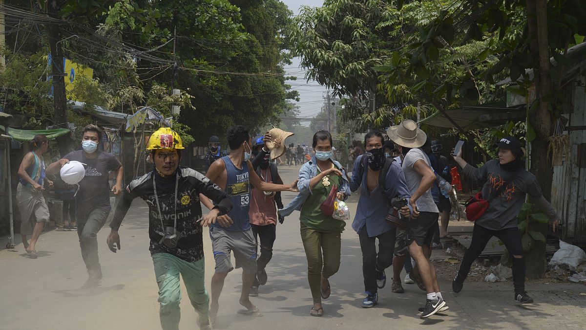BM Myanmar Özel Temsilcisi Christine Schraner Burgener, iç savaş uyarısında bulundu.