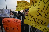 مظاهرة احتجاجية على انسحاب الرئيس التركي المثير للجدل من اتفاقية اسطنبول لعام 2011، اسطنبول، 25 مارس 2021