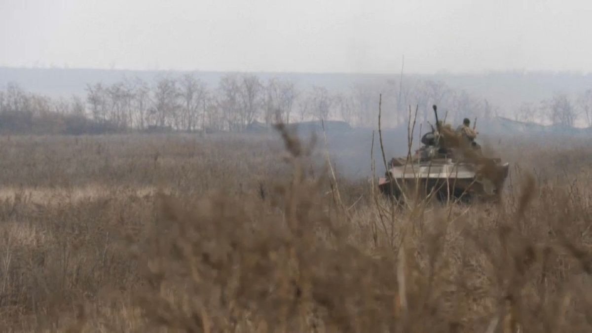 Orosz-ukrán konfliktus: nő a feszültség, egymásnak üzengetnek a felek