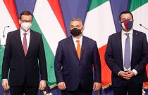 Üç sağcı lider Macaristan'ın başkenti Budapeşte'de bir araya geldi