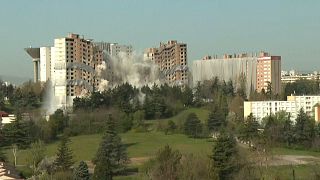 Взрыв многоэтажки в "горячем" пригороде Лиона