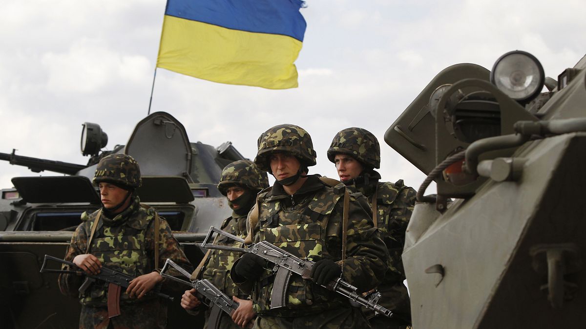 Ukrayna ordusuna mensup askerler (arşiv)