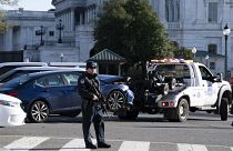 Joe Biden lamenta morte de agente da polícia em ataque junto ao Capitólio