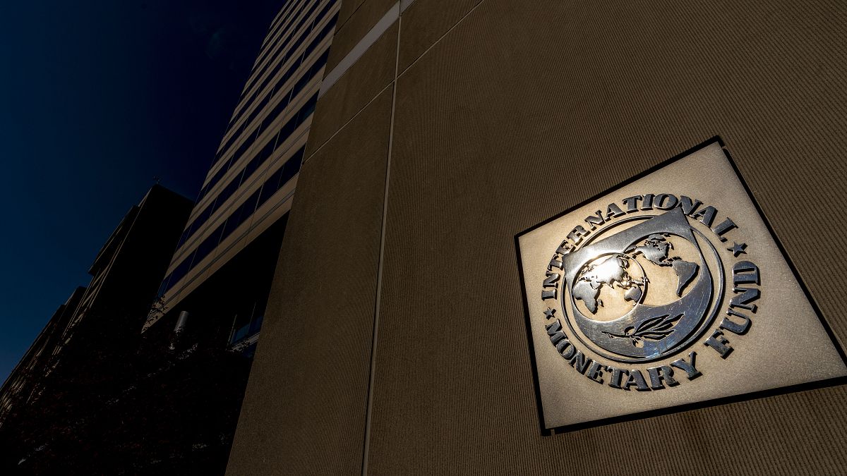 El edificio del Fondo Monetario Internacional, el  5 de abril de 2021, en Washington.
