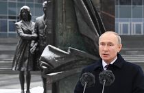  الرئيس الروسي فلاديمير بوتين يهنئ ضباط جهاز الأمن في بداية إجازتهم الرسمية بمقر المخابرات الخارجية في موسكو - 2020