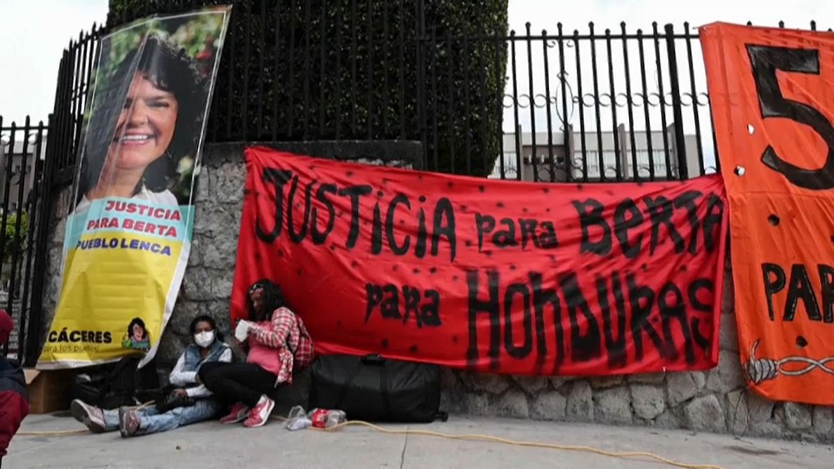 Megkezdődött a tárgyalás a meggyilkolt hondurasi környezetvédő ügyében