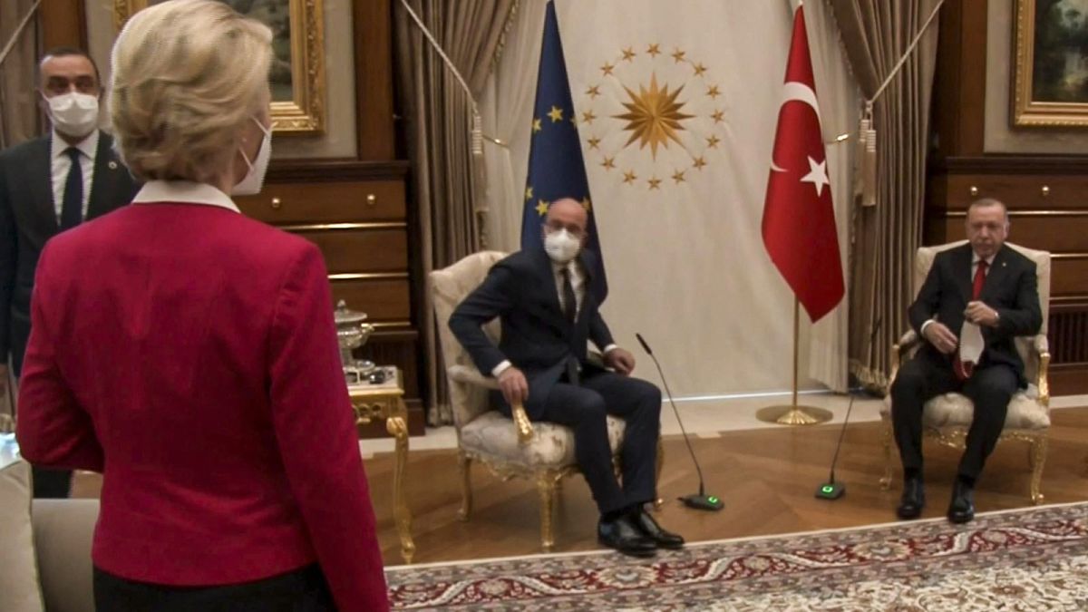 رئيسة المفوضية الأوروبية في زيارة لتركيا