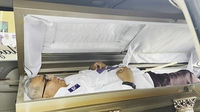 Candidate kicks off campaign in northern Mexico inside a coffin