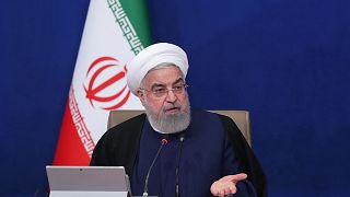 الرئيس حسن روحاني يتحدث خلال اجتماع لمجلس الوزراء في العاصمة طهران.