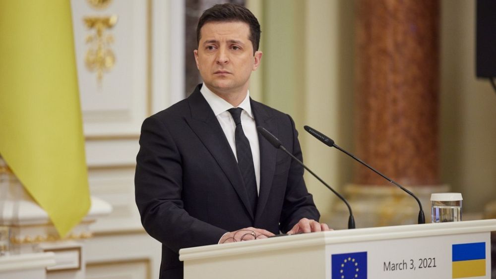 Moskova ve Kiev arasında gerginlik tırmanıyor, Zelenskiy Donbas bölgesine gidiyor