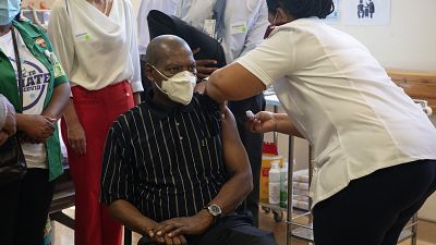 L'Afrique appelée à poursuivre la vaccination contre le coronavirus