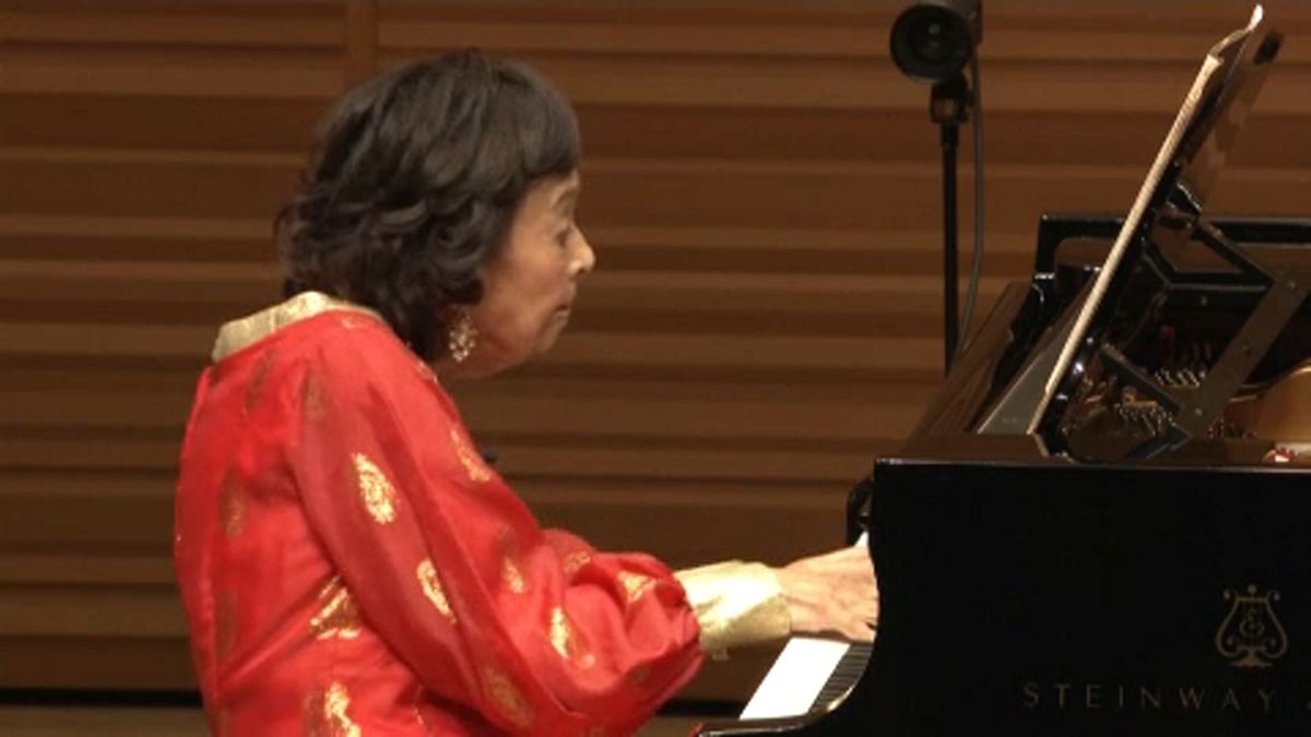 La pianista japonesa Muroi Mayako durante su concierto homenaje en Tokio