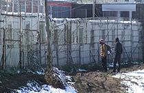 Coronavirus -Ausbrüche in Flüchtlingslagern auf dem Balkan