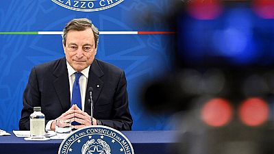 Draghi califica de "dictador" a Erdogan