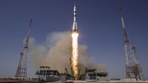 Décollage de la fusée Soyouz vers l'ISS, 60 ans après le voyage de Youri Gagarine dans l'espace
