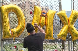 Fans pay tribute to deceased rapper DMX