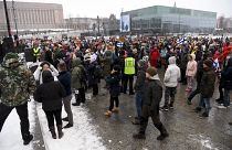 احتجاجات على قوانين الحكومة الفنلندية لمواجهة فيروي كورونا  في هلسنكي -  فنلندا