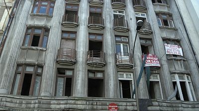 A Bucarest centinaia di edifici a rischio crollo per terremoti