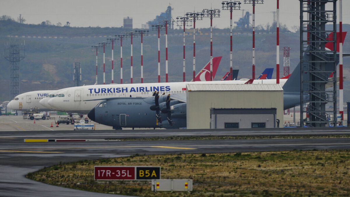 Moskova'dan Covid-19 tedbiri: Rusya ile Türkiye arasındaki uçuşlar sınırlandırıldı