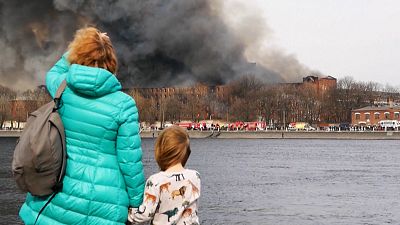 ویدئو؛ آتش‌سوزی بزرگ در کارخانه تاریخی سن‌پترزبورگ روسیه