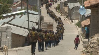 Fiatalok önvédelmet tanulnak egy mexikói faluban
