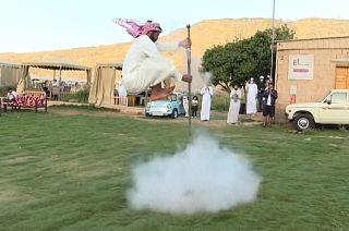 Man performing the Taachir dance