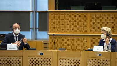 بعد حادثة أنقرة.. البرلمان الأوروبي يحضّ رئيس المجلس ورئيسة المفوضية على وضع خلافاتهما جانبا 