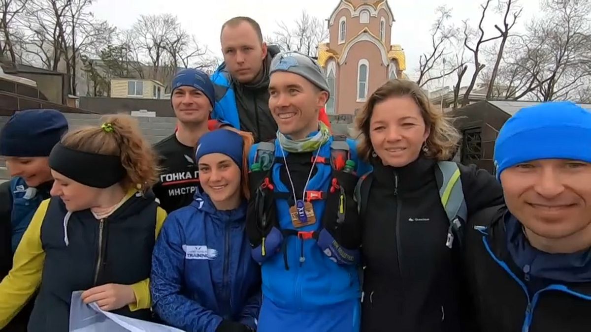 "Российский Форрест Гамп" пробежал 10 тысяч километров из Санкт-Петербурга до Владивостока
