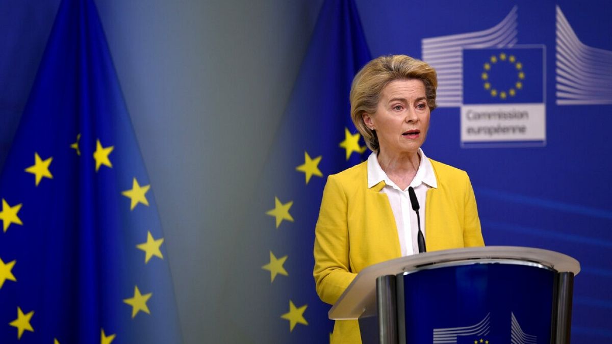 Bruxelas espera que Alemanha não atrase a "bazuca" contra a crise