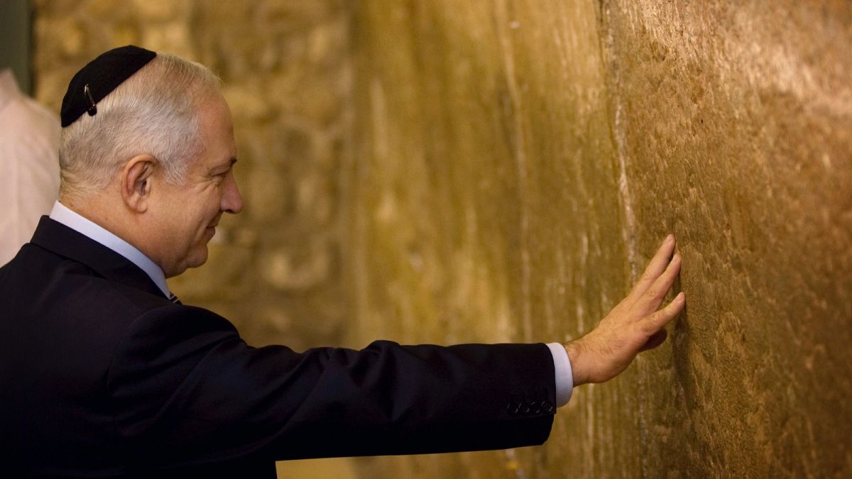 A jeruzsálemi Siratófalnál, 2009-ben