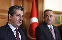 Irak Kürt Bölgesel Yönetimi (IKBY) Başbakanı Mesrur Barzani (solda), Türkiye Dışişleri Bakanı Mevlüt Çavuşoğlu (sağda)